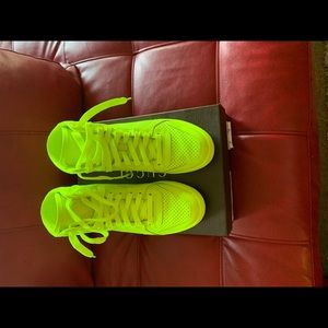 Women’s Authentic Sneakers